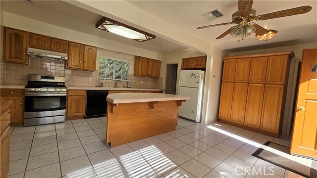 Building Photo - 146 Bridge St