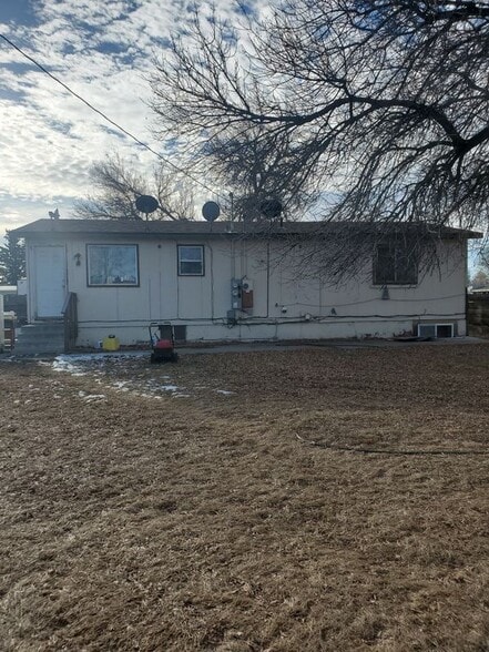 Primary Photo - 110 5th Ave E