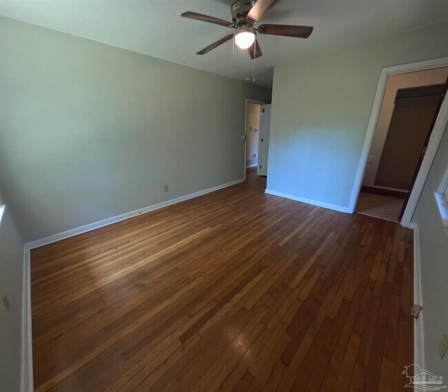 Building Photo - 3814 Gerhardt Dr