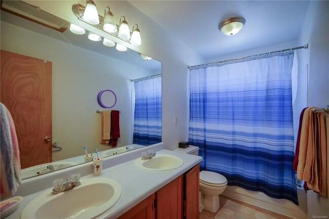 Building Photo - 3 Bedroom Home in Thornton