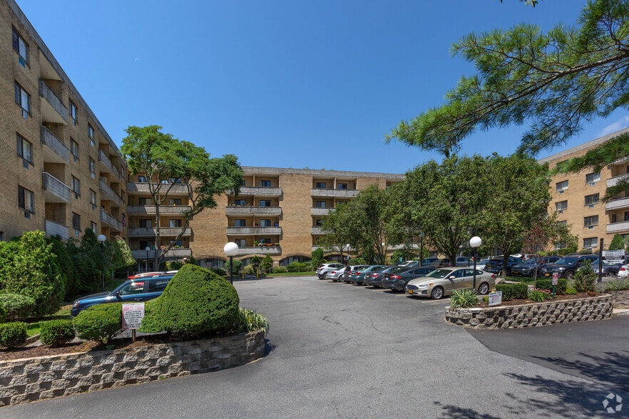 Glen Arms Apartments 21 Brewster St Glen Cove NY 11542 Apartment Finder