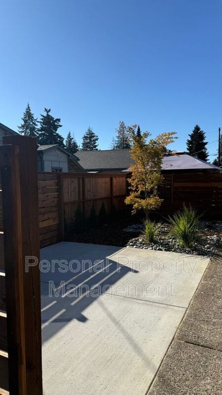 Building Photo - 3206 X St