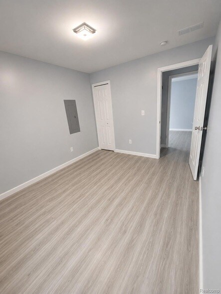 Building Photo - 27865 Brettonwoods St