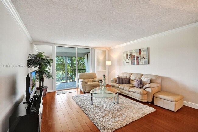 Building Photo - 370 NW 76th Ave
