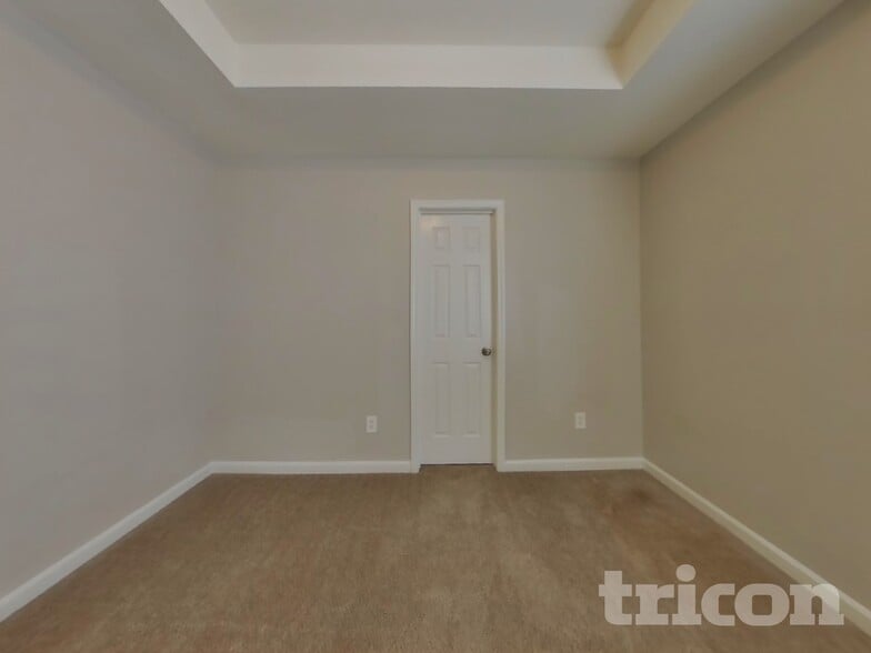 Building Photo - 128 Hidden Creek Dr