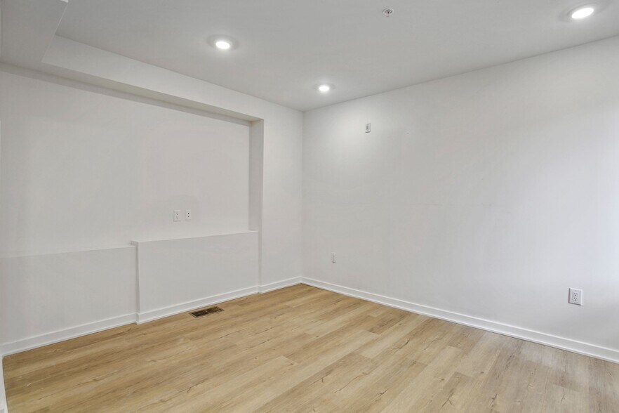 Building Photo - 1820 N 18th St