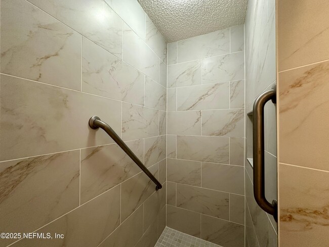 Building Photo - 412 La Reserve Cir