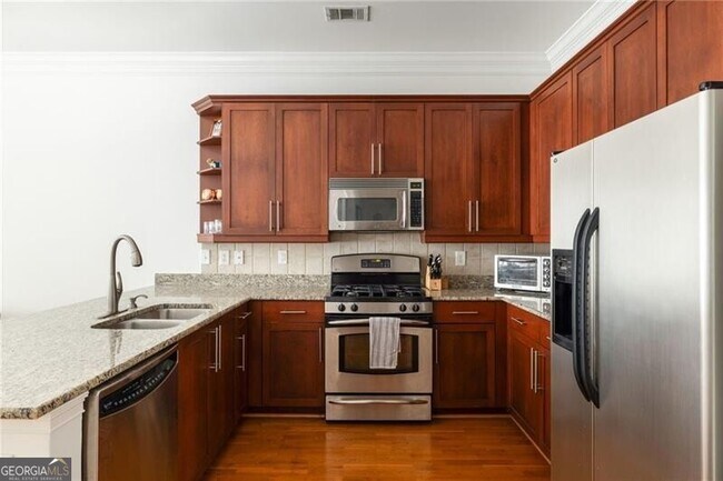 Building Photo - 1055 Piedmont Ave NE