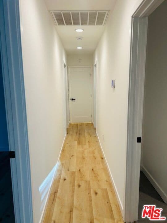 Building Photo - 8906 Harvard Blvd