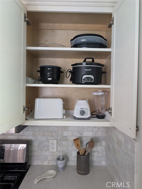 Building Photo - 8712 Fontana St