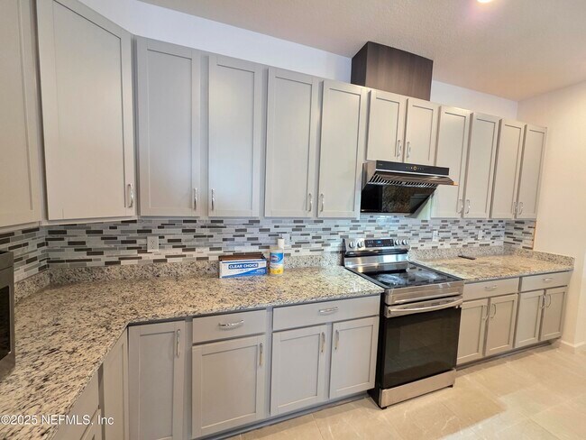 Building Photo - 3233 Crocus Ln