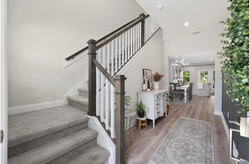 Building Photo - 116 Meadow Creek Dr