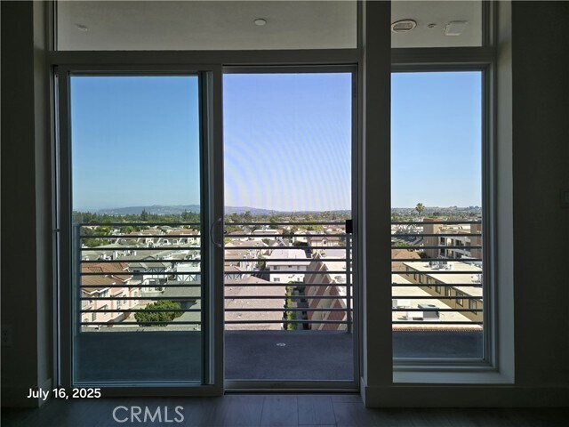 Building Photo - 168 S Monterey St