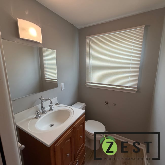 Building Photo - Gorgeous 3 BED 1.5 BATH - $1800 OPEN HOUSE 5/4 3-3:30PM