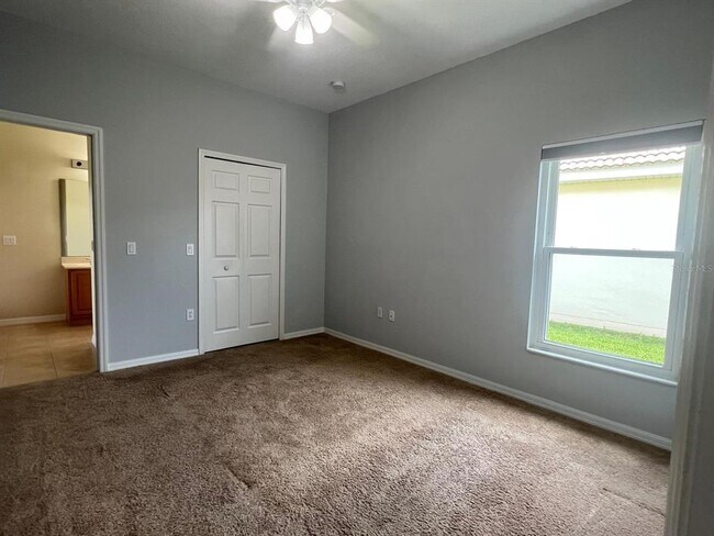 Building Photo - 3535 Somerset Cir