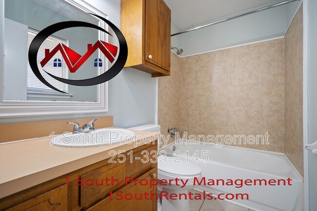 Building Photo - 1725 Wagon Wheel Dr