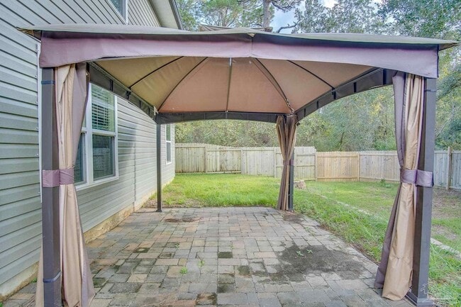 Building Photo - 10589 Queens Gate Cir