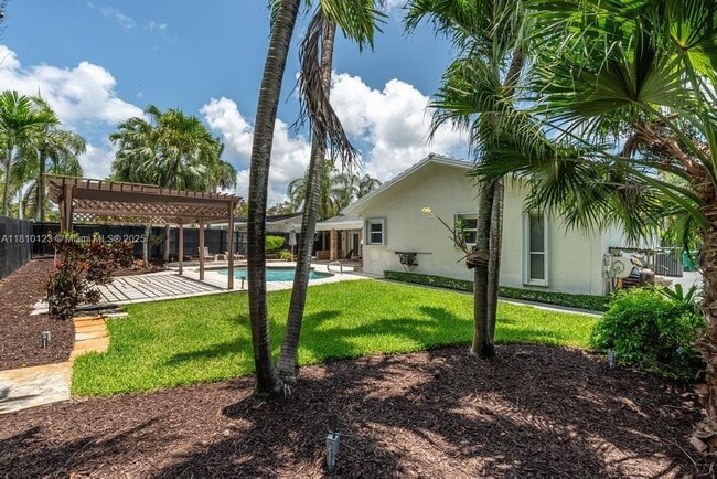 Building Photo - 9717 SW 93rd Terrace