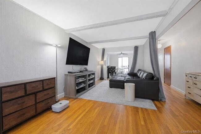 Building Photo - 120 Woodland Ave