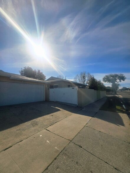 car gate entrance - 4761 W 169th St