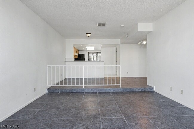 Building Photo - 6544 Ironbark Ln