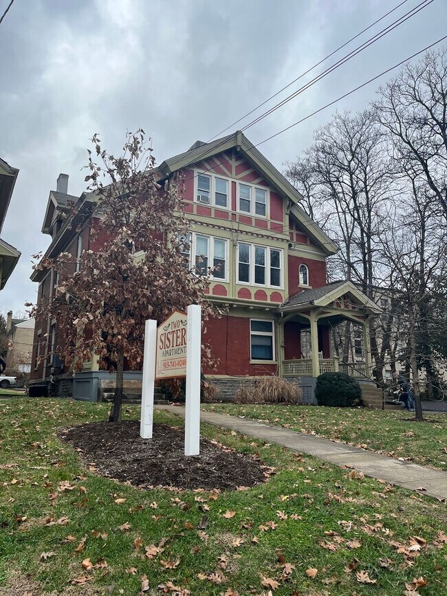 Building Photo - 3521 Clifton Ave