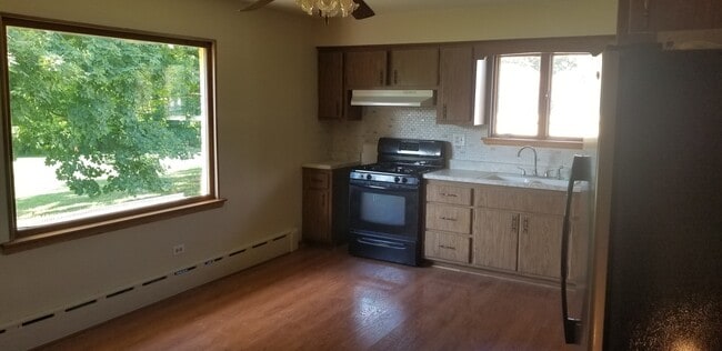 Building Photo - 1220-1283 83rd St