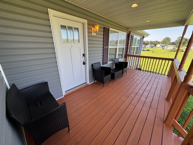 Building Photo - 25 Mandan Ct
