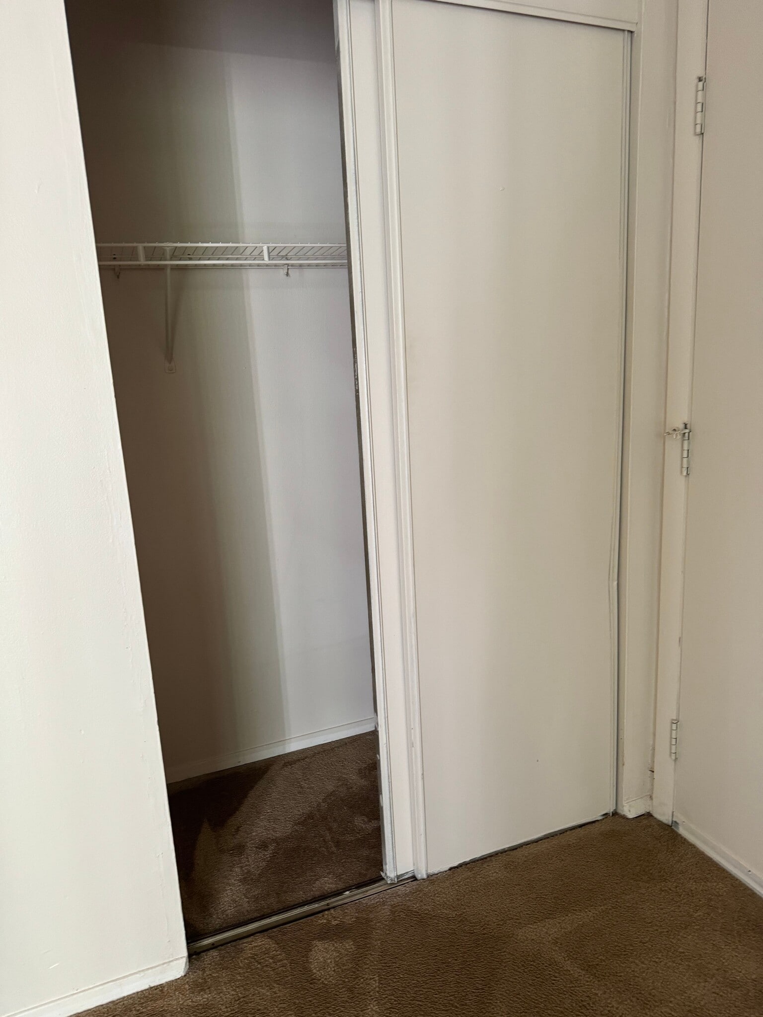 Building Photo - 32 Woodglen Apartment