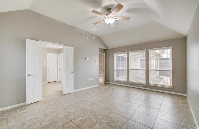 Building Photo - 4823 Upland Dale Ct