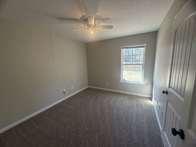 Building Photo - Home for Rent