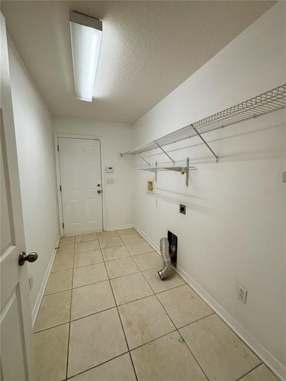 Building Photo - 4 Bud Hollow Dr