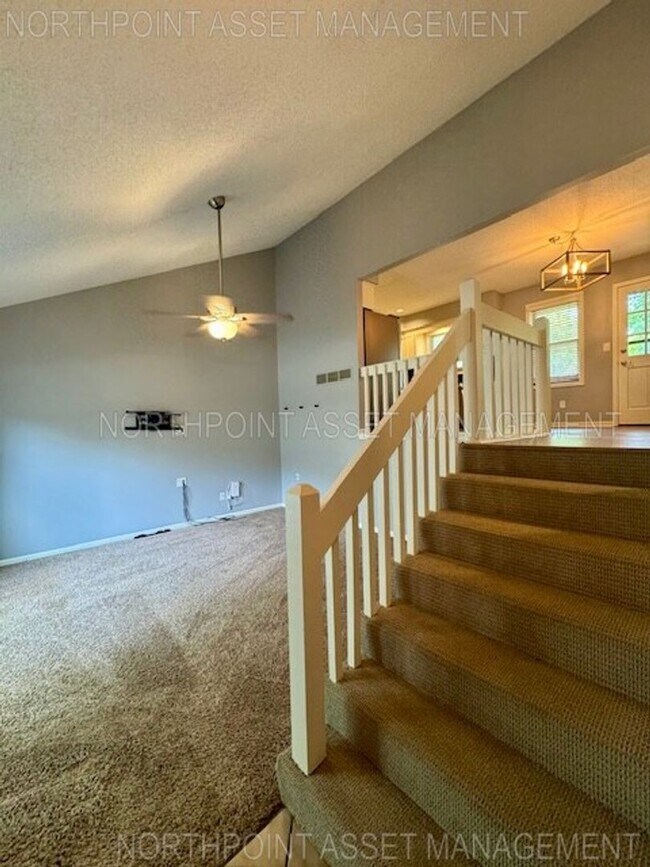Building Photo - Exceptional Split-Level Home on Large Corn...