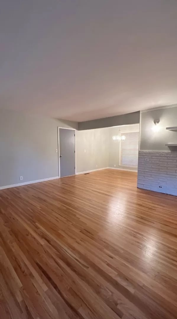 Building Photo - 2927 Hillhurst Dr