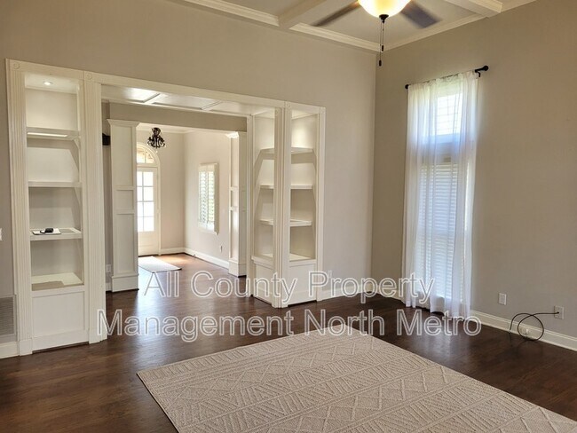 Building Photo - 6325 Hampton Highlands Dr
