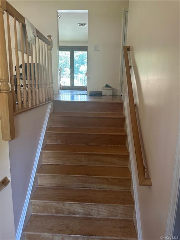 Building Photo - 5 Glen Rose Ct