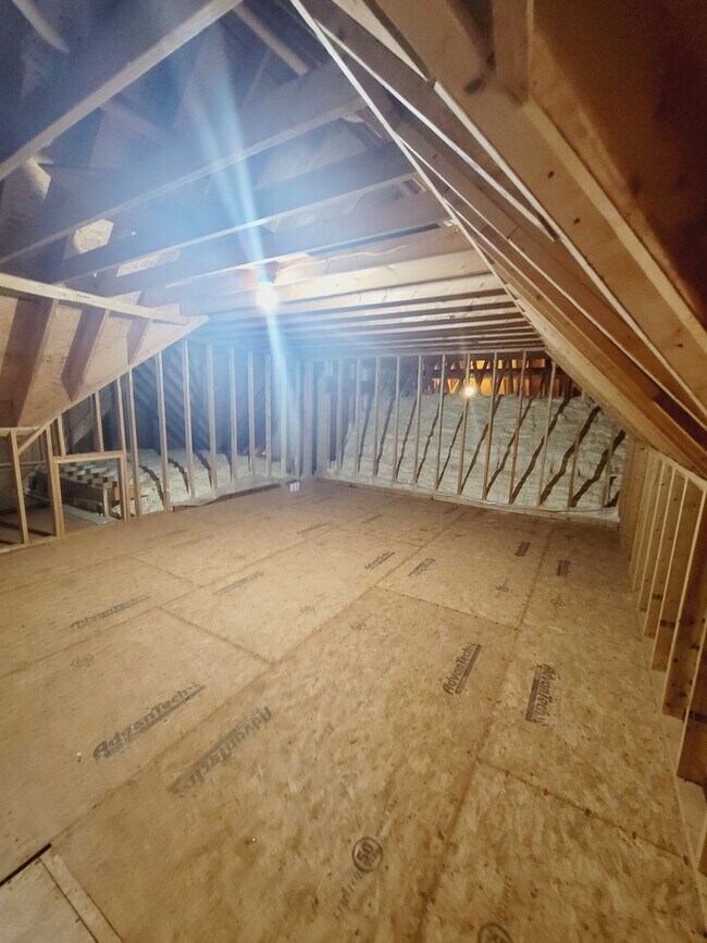 Building Photo - Beautiful Brick Ranch in Campbell County