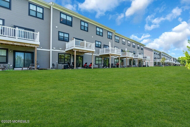 Building Photo - 63 Bataan Ave