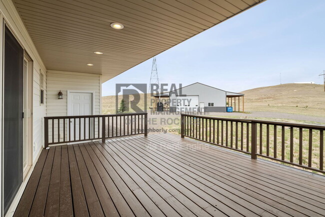 Building Photo - 3348 Hales Ranch Rd