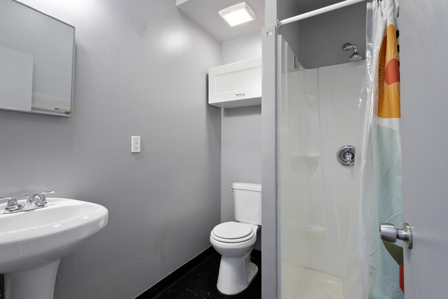 Building Photo - 4837 W Irving Park Rd