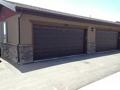 Building Photo - 127 E Jordan Ridge Blvd