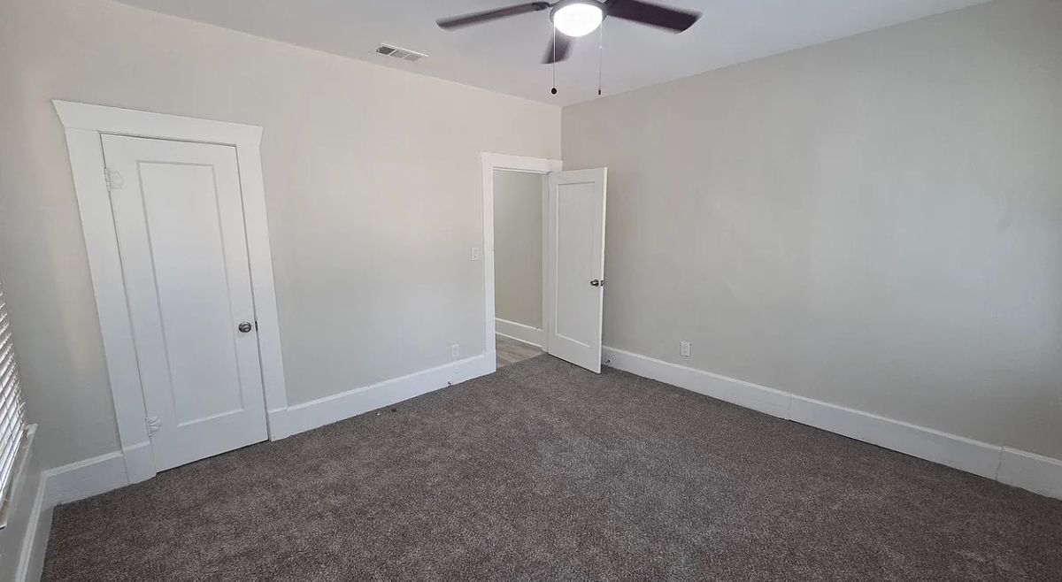 Building Photo - 2805 S Jennings Ave