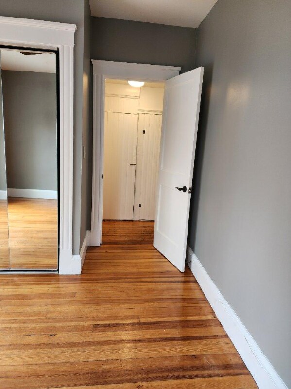 Building Photo - 18 Kenilworth St