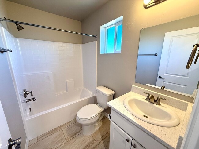 Building Photo - 2025 Built 2 Bedroom Home with Garage- Available Now!