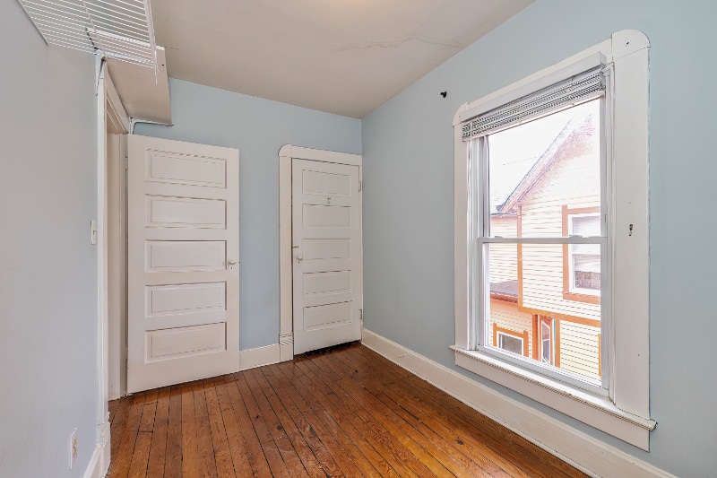 Building Photo - 977 Woodruff Pl E Dr