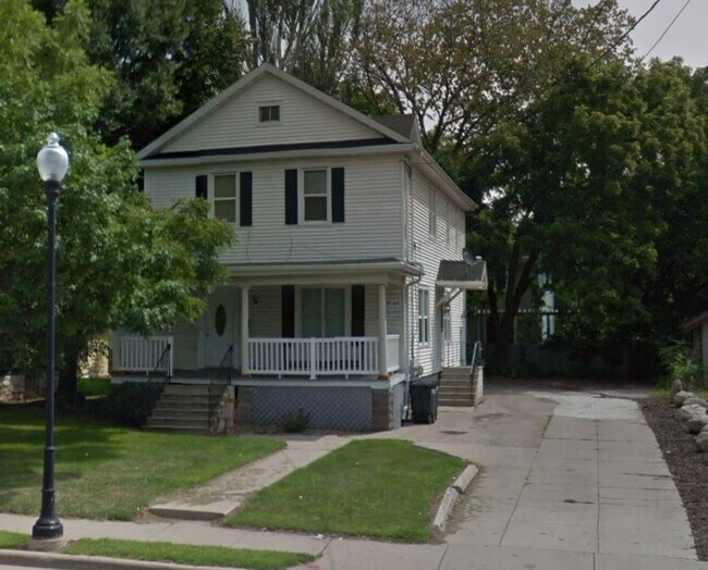 Primary Photo - 630 Jackson St