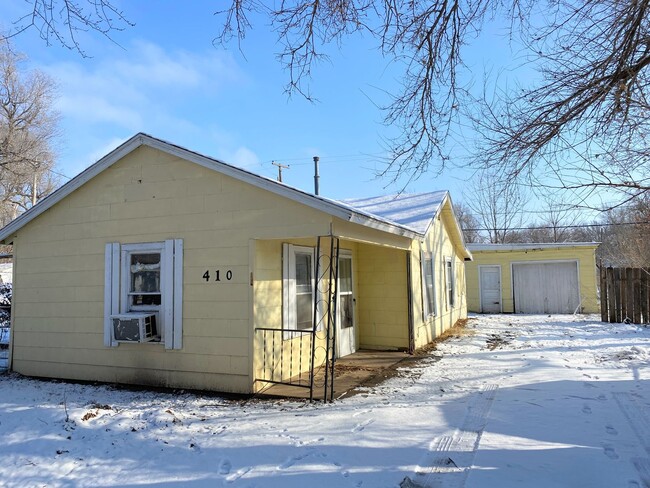 Primary Photo - Charming 1-Bed Home with Garage