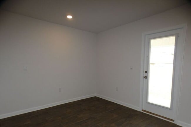 Building Photo - 5970 Smarty Jones Wy