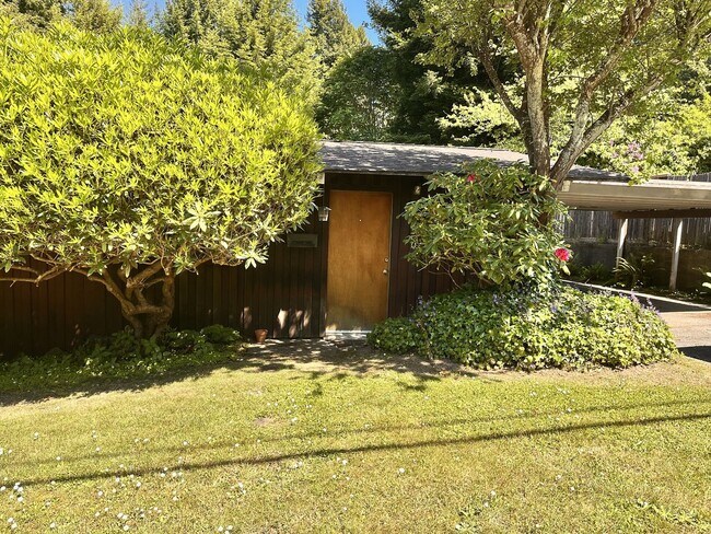 Primary Photo - Union St. Duplex