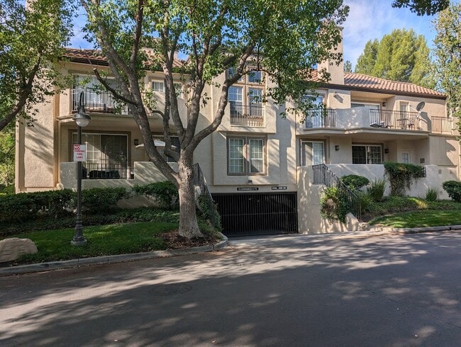 Building Photo - 24153 Del Monte Dr.